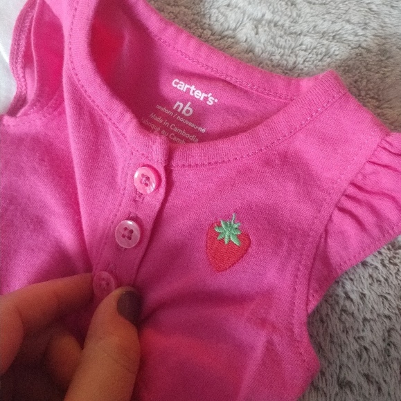NWT Carter's Baby girl Strawberry plaid 3pc set NB - Picture 4 of 6